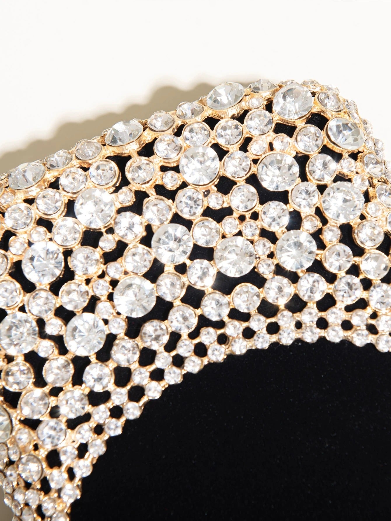 Mini Rhinestone Decor Chain Box Bag