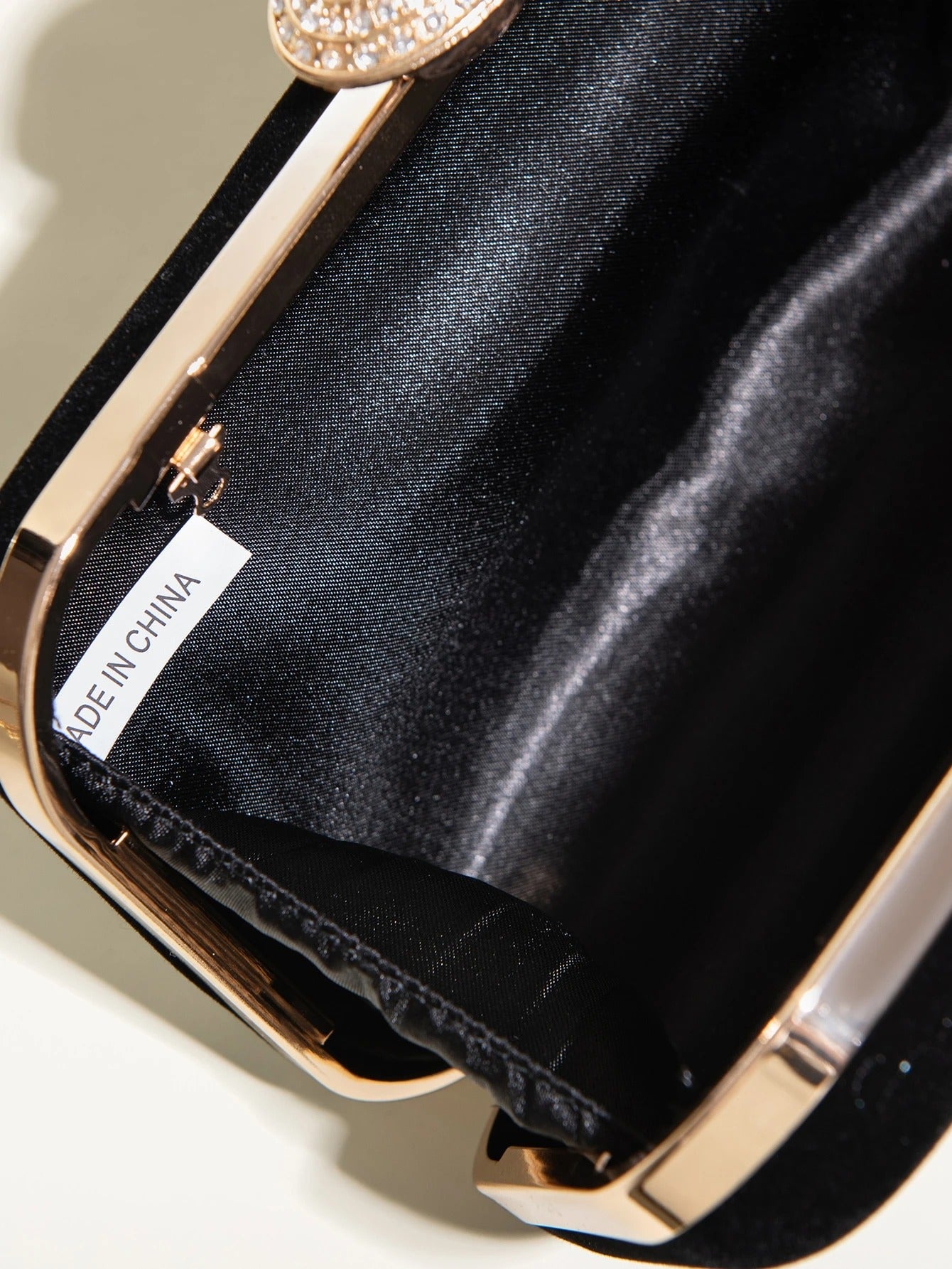 Mini Rhinestone Decor Chain Box Bag