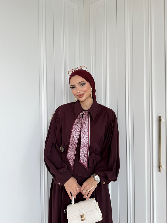 Chic Skirt Set in Burgundy with scarf