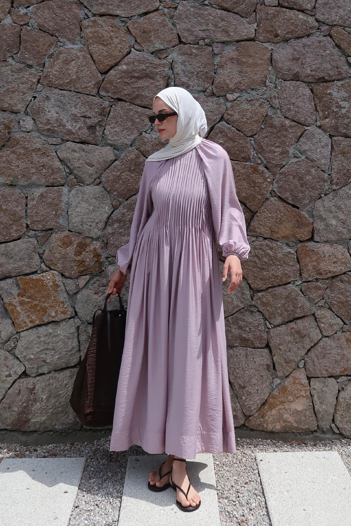 Limited Collection Pleated Detail Lilac Balloon Sleeve Dress