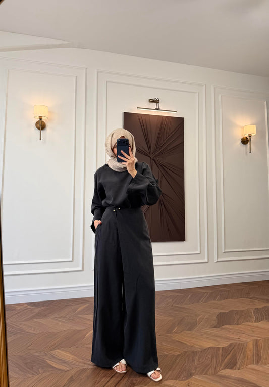 Tencel Oversized Top & Wide-Leg Trouser Co-ord Set with Brooch Waist Detail Black