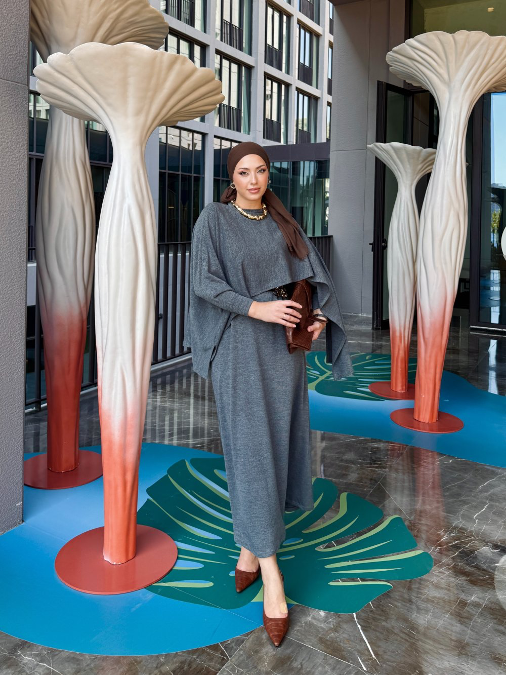 Elegant Belted Knit Dress