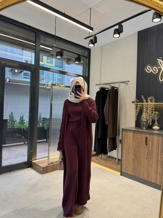 Cozy 3-Piece Knit Set – Burgundy