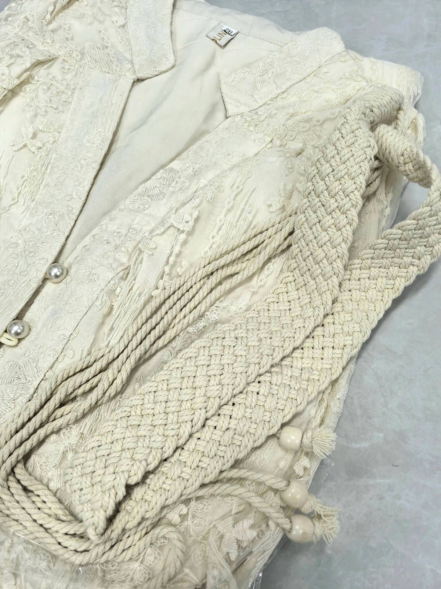 Luxury Embroidery Flower Dress - White