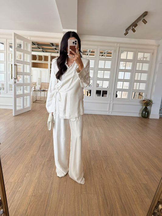 Premium Shiny Cold Touch Viscose Wrap Set in Ecru