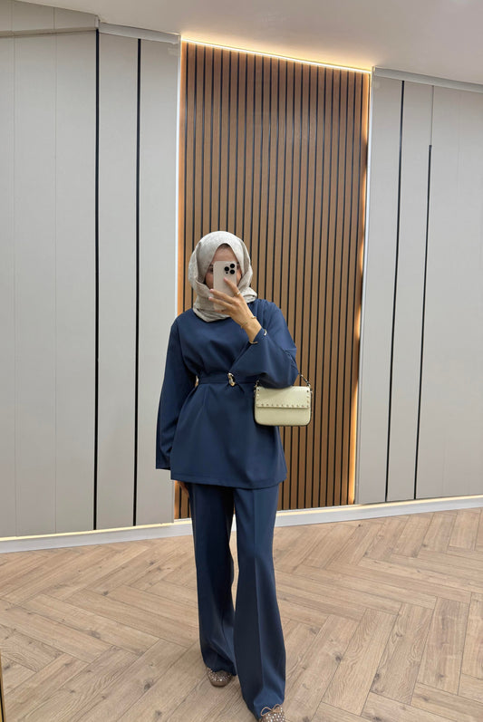 Gold Brooch-Detail Pants Set – Navy Blue