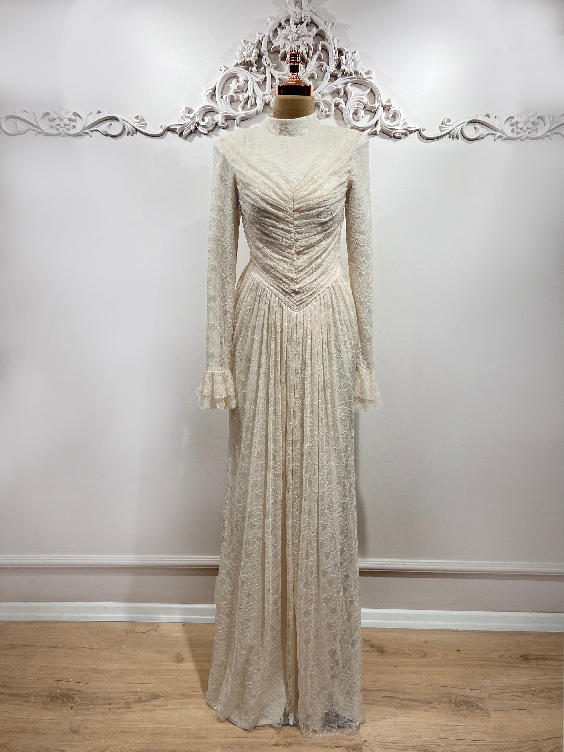 white and gold modest dress Modest Off-White Kaftan Dress with Premium Gold Embellishments 2XL / 58 / Matching Embroidered Scarf (24 X 71 Inches)