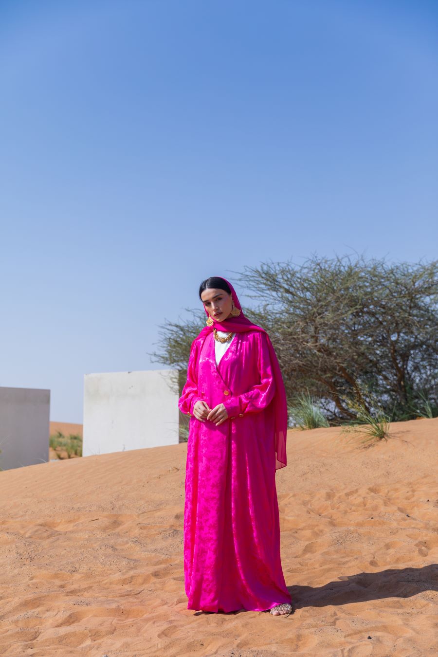 Jacquard Fuschia Flower Abaya