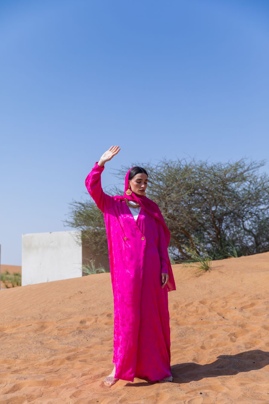 Jacquard Fuschia Flower Abaya