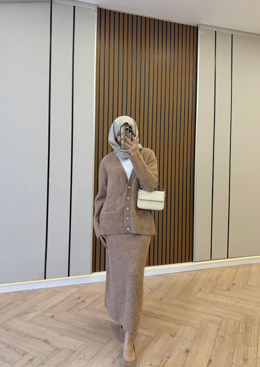 Stone Button Knitwear Blazer & Skirt Co-ord – Camel
