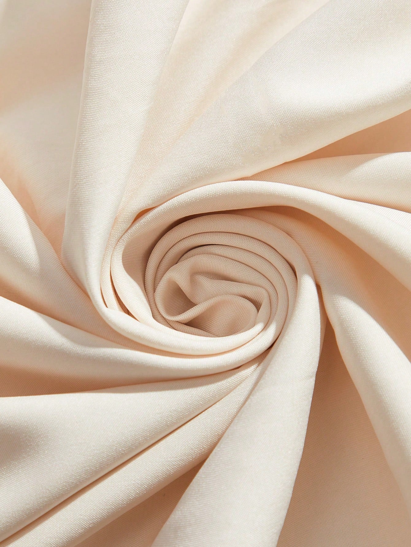 Long‑Sleeve Rose Lace Maxi Dress – Cream