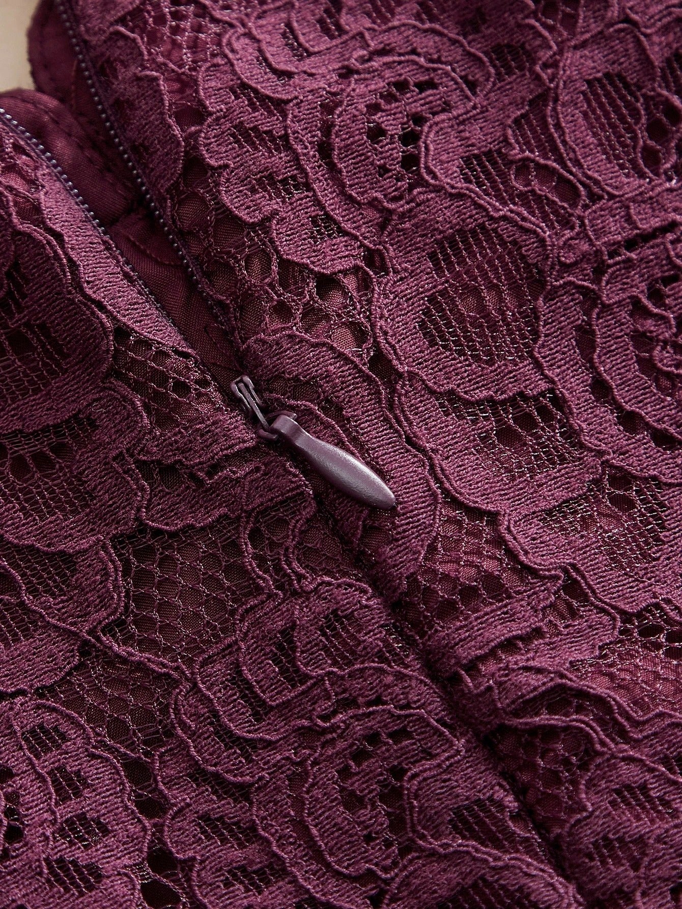 Long‑Sleeve Rose Lace Maxi Dress – Purple