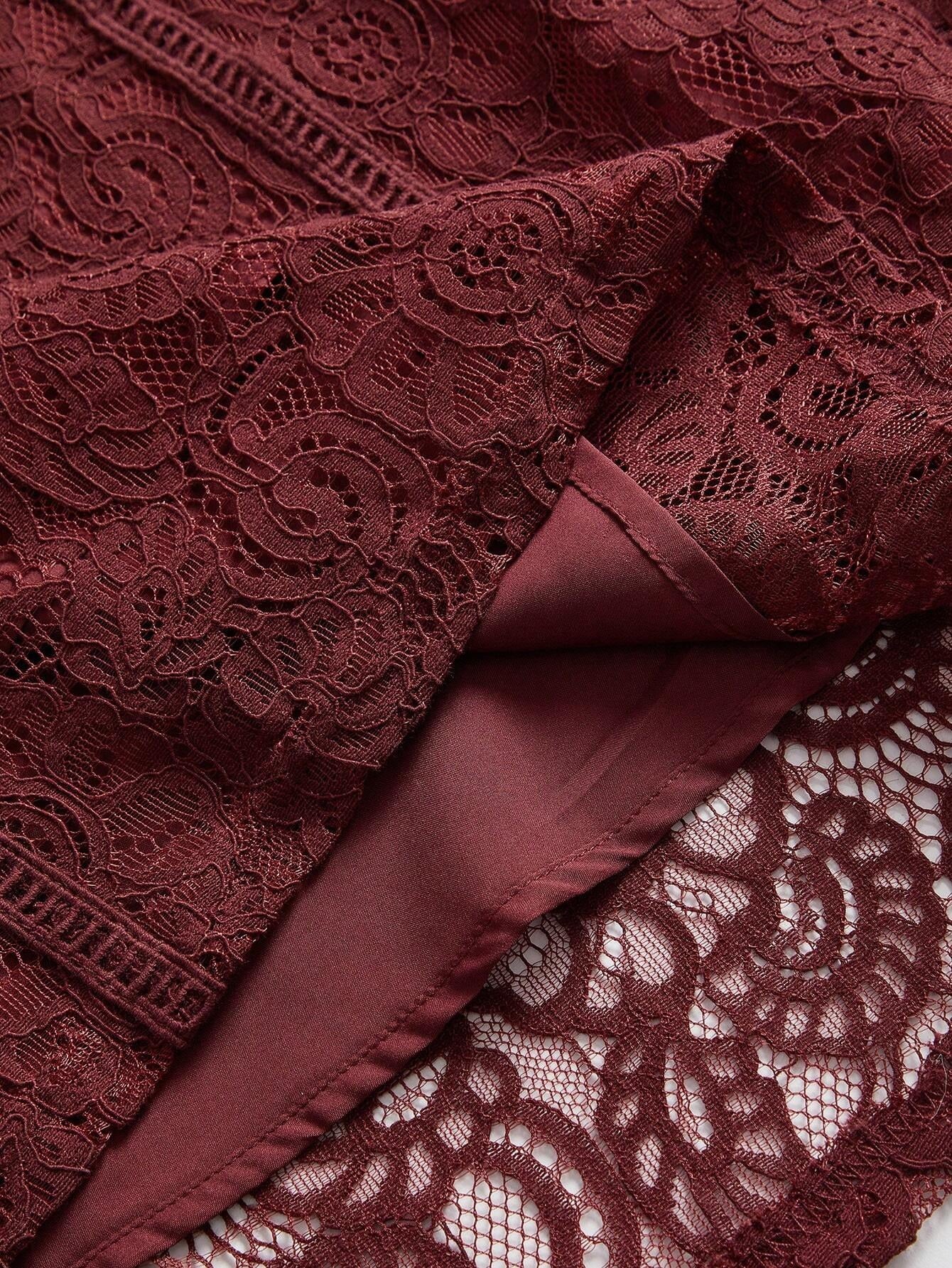 Long‑Sleeve Rose Lace Maxi Dress – Burgonya