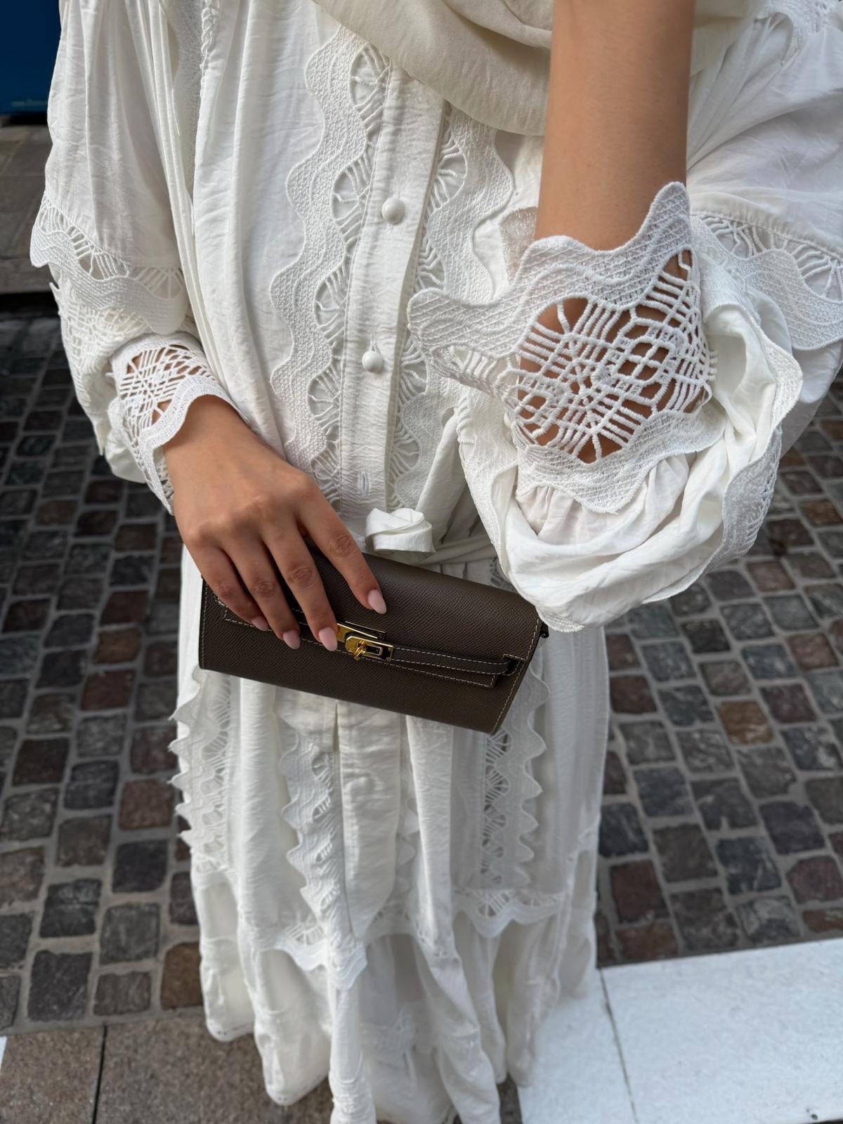 Elegant Ecrou Lace Dress