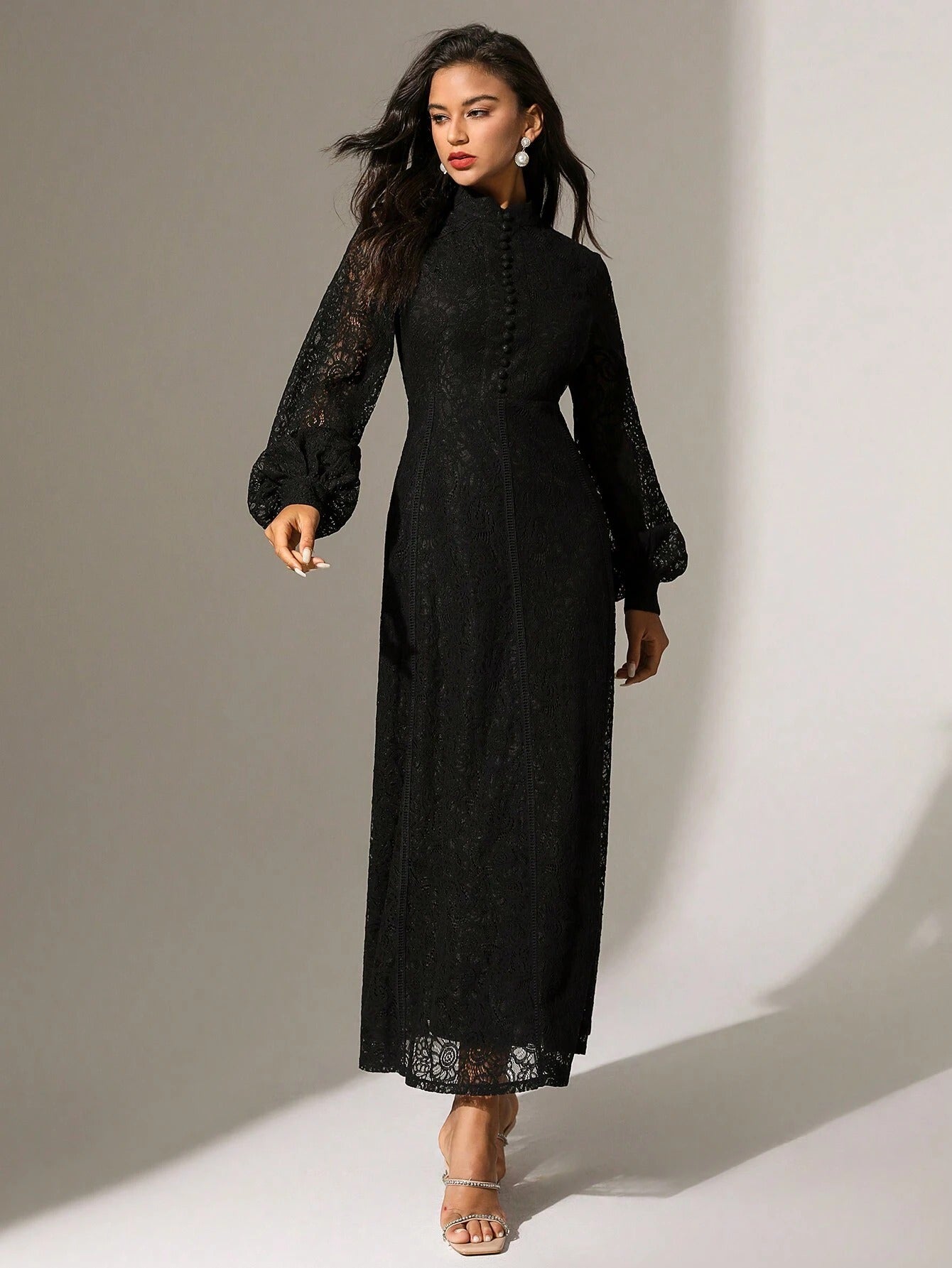 Long‑Sleeve Rose Lace Maxi Dress – Black
