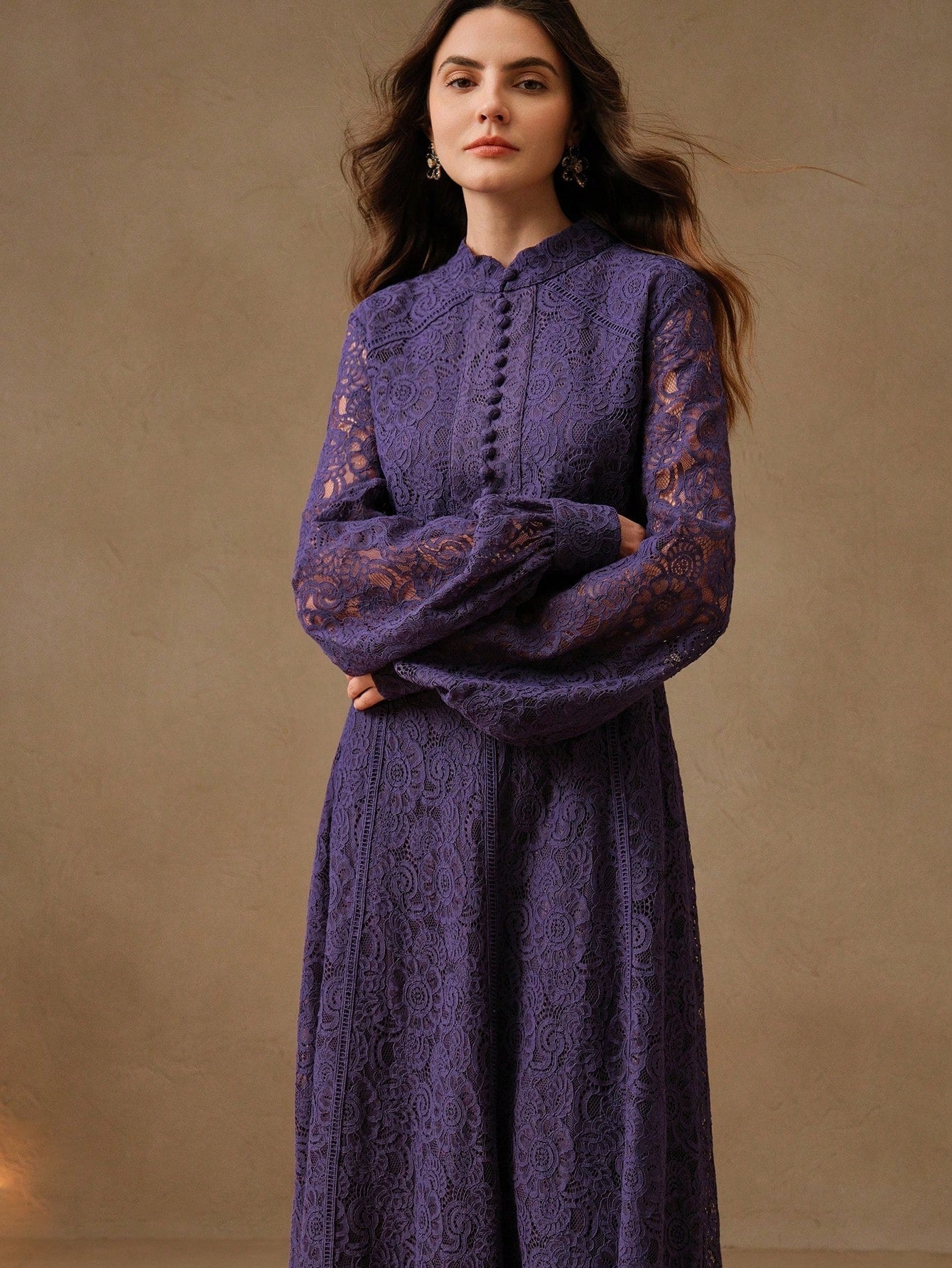 Long‑Sleeve Rose Lace Maxi Dress – Lavender Purple