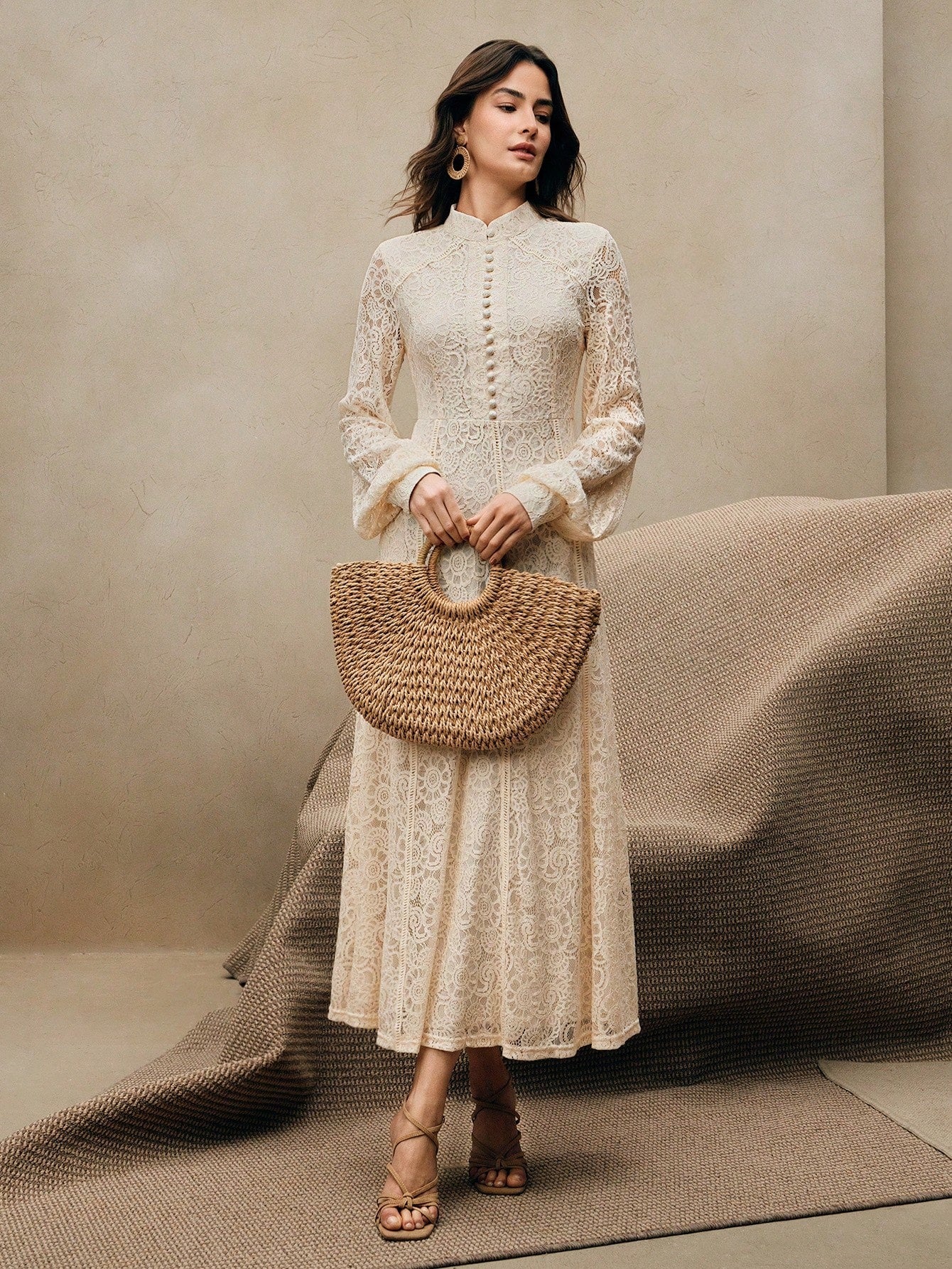 Long‑Sleeve Rose Lace Maxi Dress – Cream