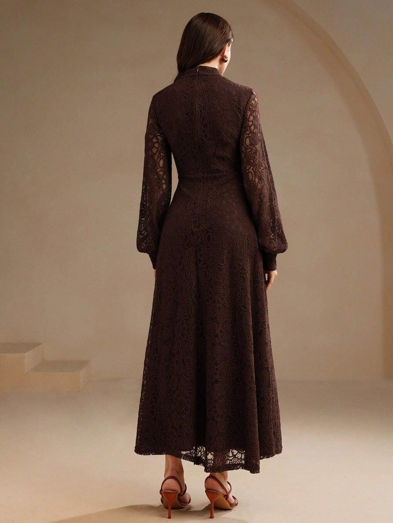 Long‑Sleeve Rose Lace Maxi Dress – Brown