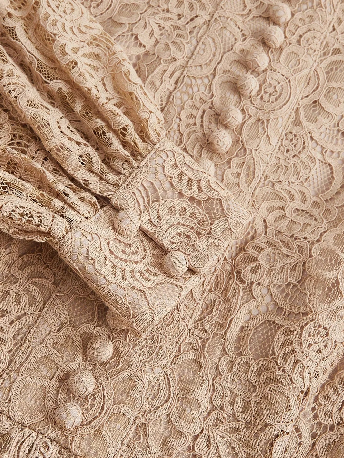 Long‑Sleeve Rose Lace Maxi Dress – Soft Pink