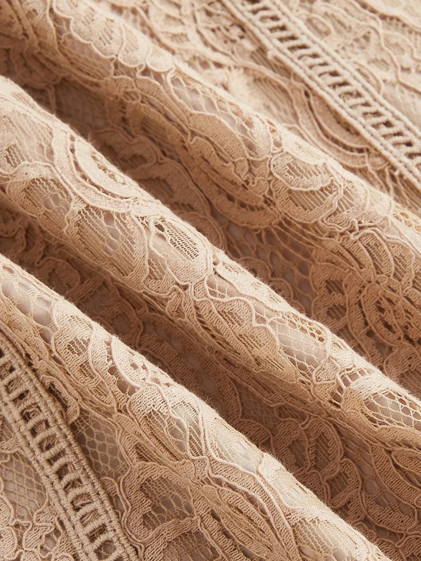 Long‑Sleeve Rose Lace Maxi Dress – Soft Pink