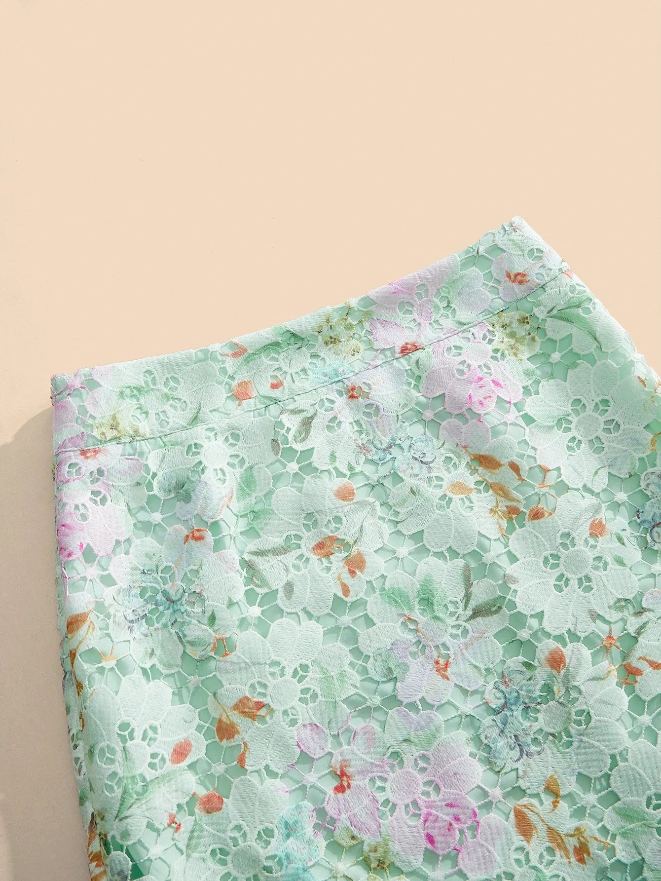 Elegant Lace Hollow Ruched Fishtail Hem Skirt