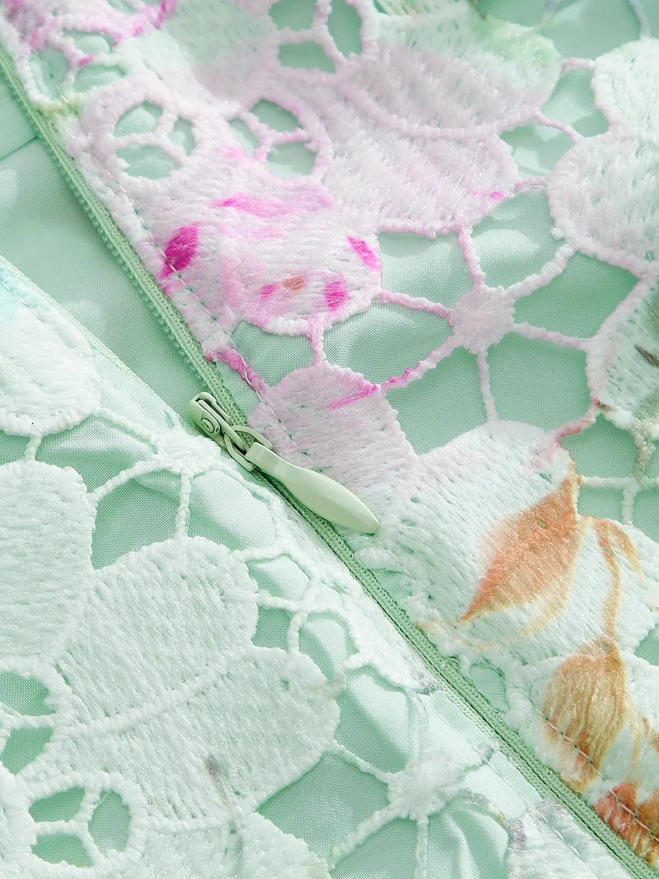 Elegant Lace Hollow Ruched Fishtail Hem Skirt