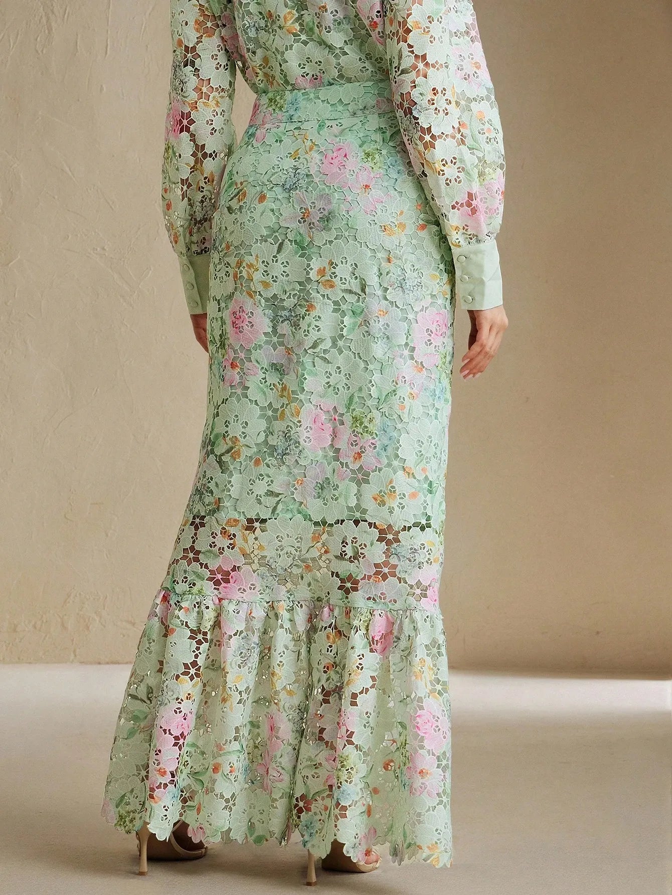 Elegant Lace Hollow Ruched Fishtail Hem Skirt