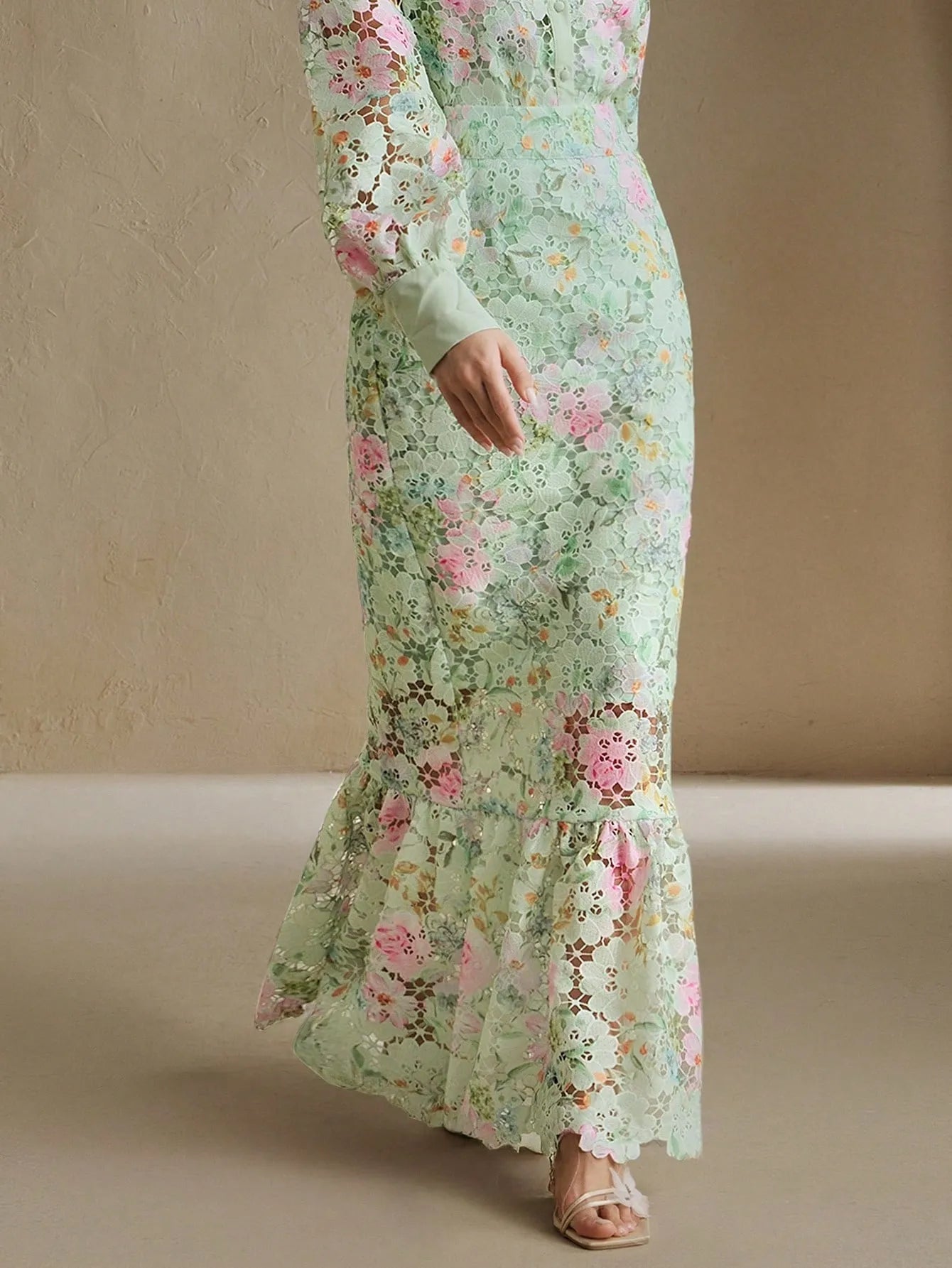 Elegant Lace Hollow Ruched Fishtail Hem Skirt