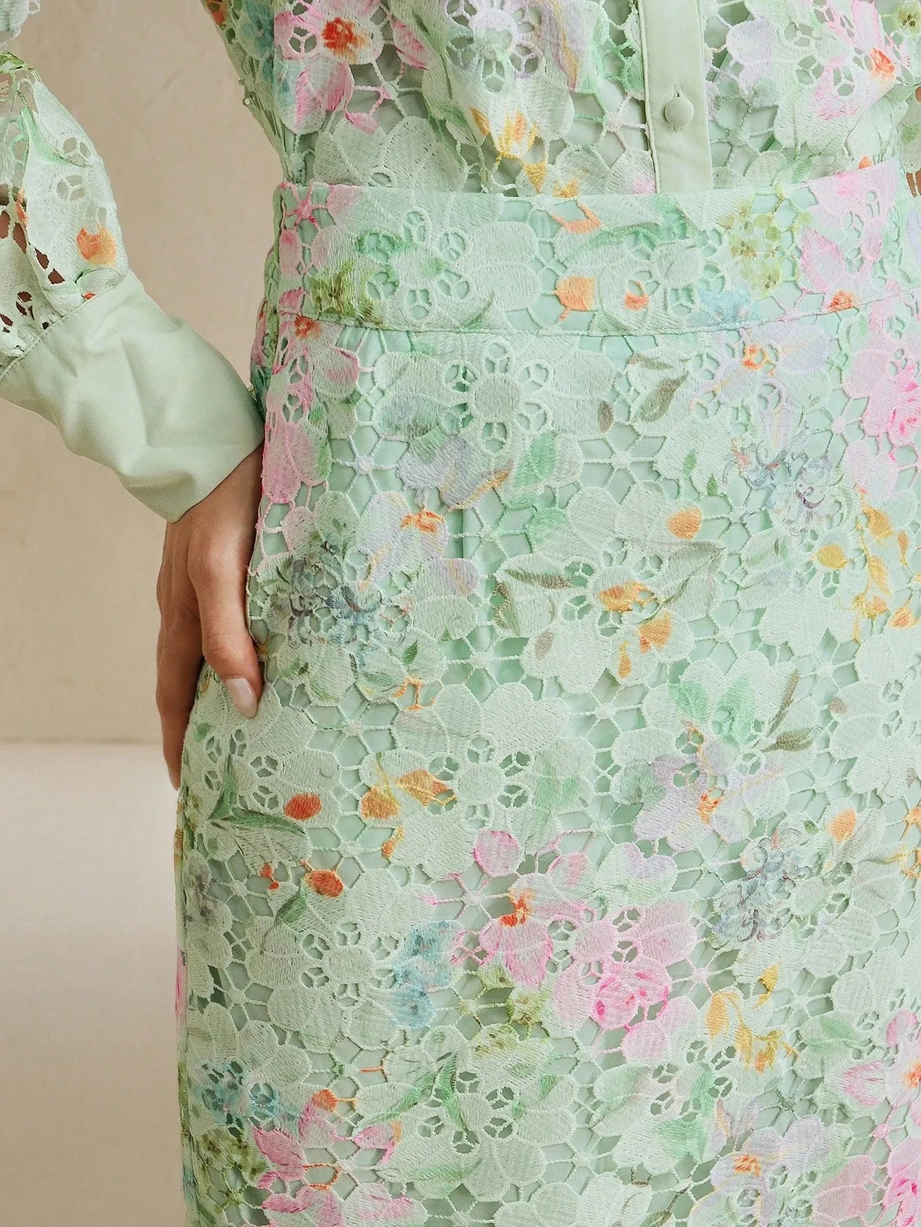 Elegant Lace Hollow Ruched Fishtail Hem Skirt