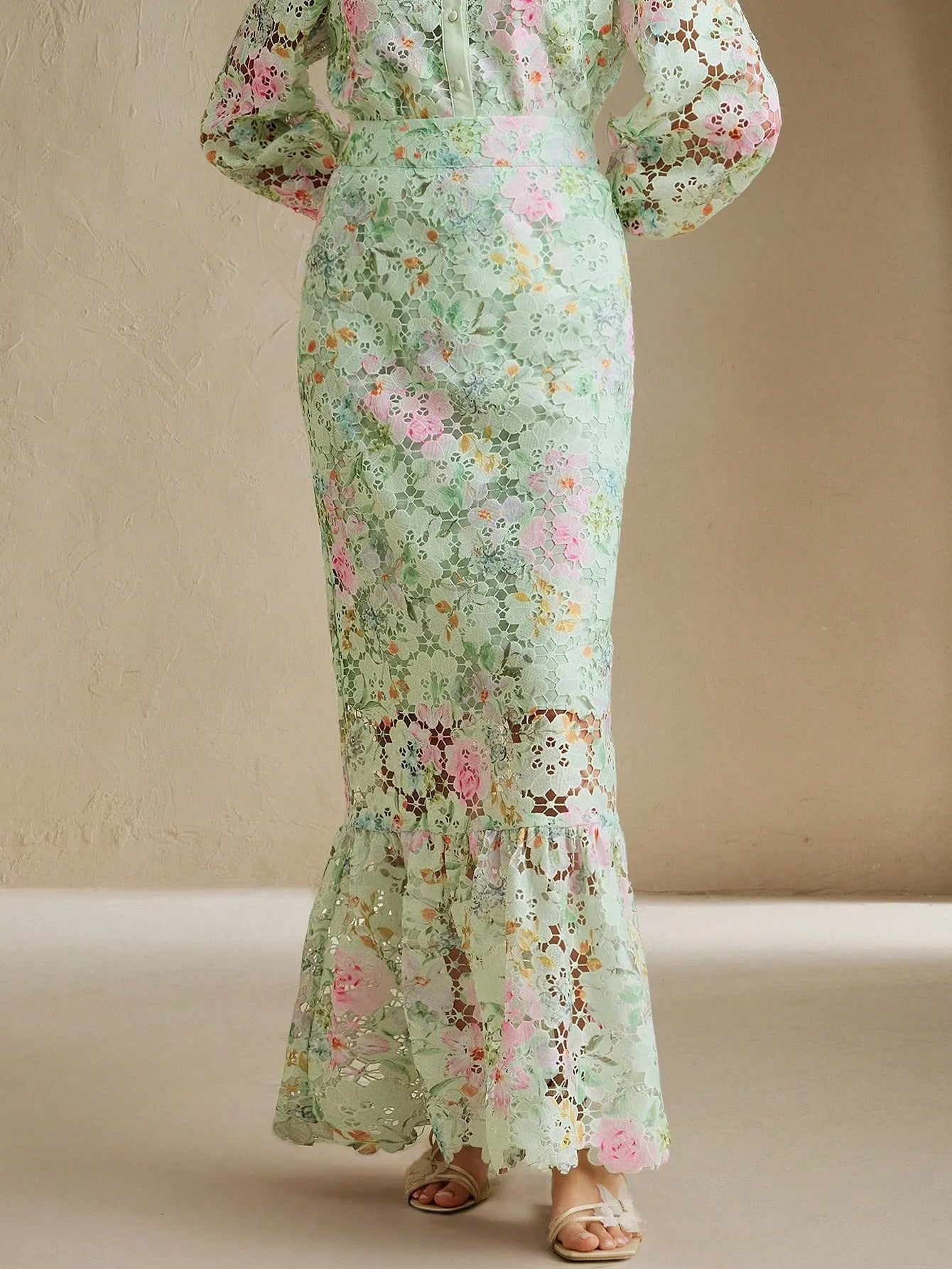 Elegant Lace Hollow Ruched Fishtail Hem Skirt