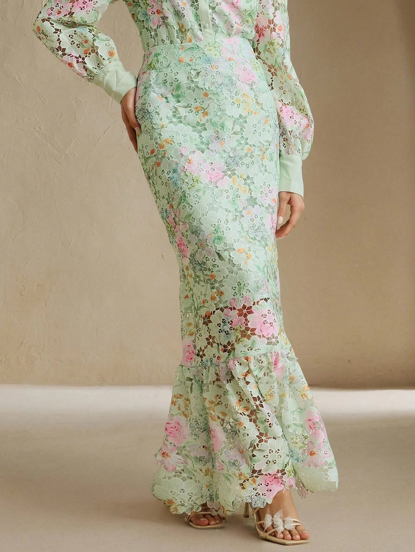 Elegant Lace Hollow Ruched Fishtail Hem Skirt