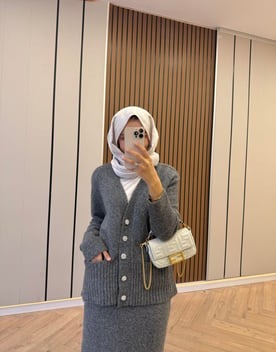 Stone Button Knitwear Blazer & Skirt Co-ord – Gray