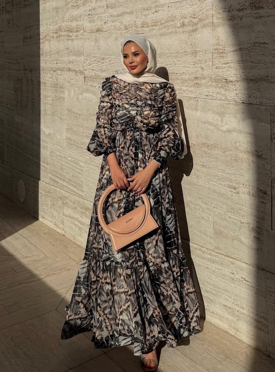 Iris Flowy Dress – Black