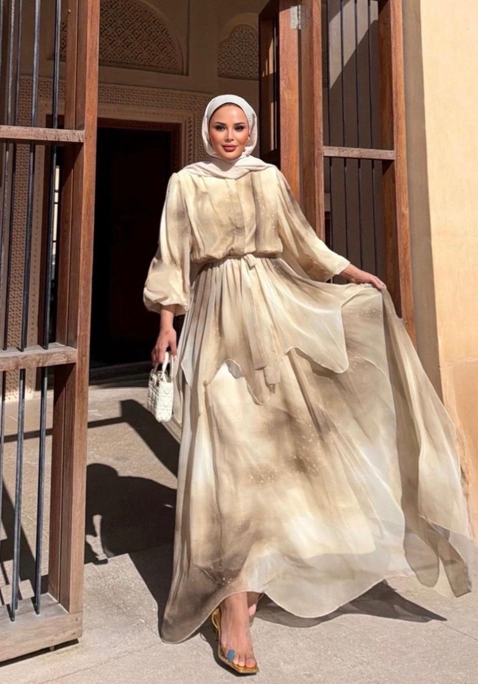 Rose Flowy Dress – Beige