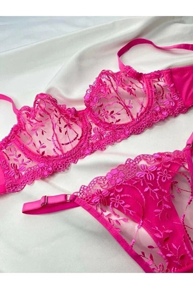 Embroidered Barbie Pink Lace Lingerie Set – Underwired Bra & Thong
