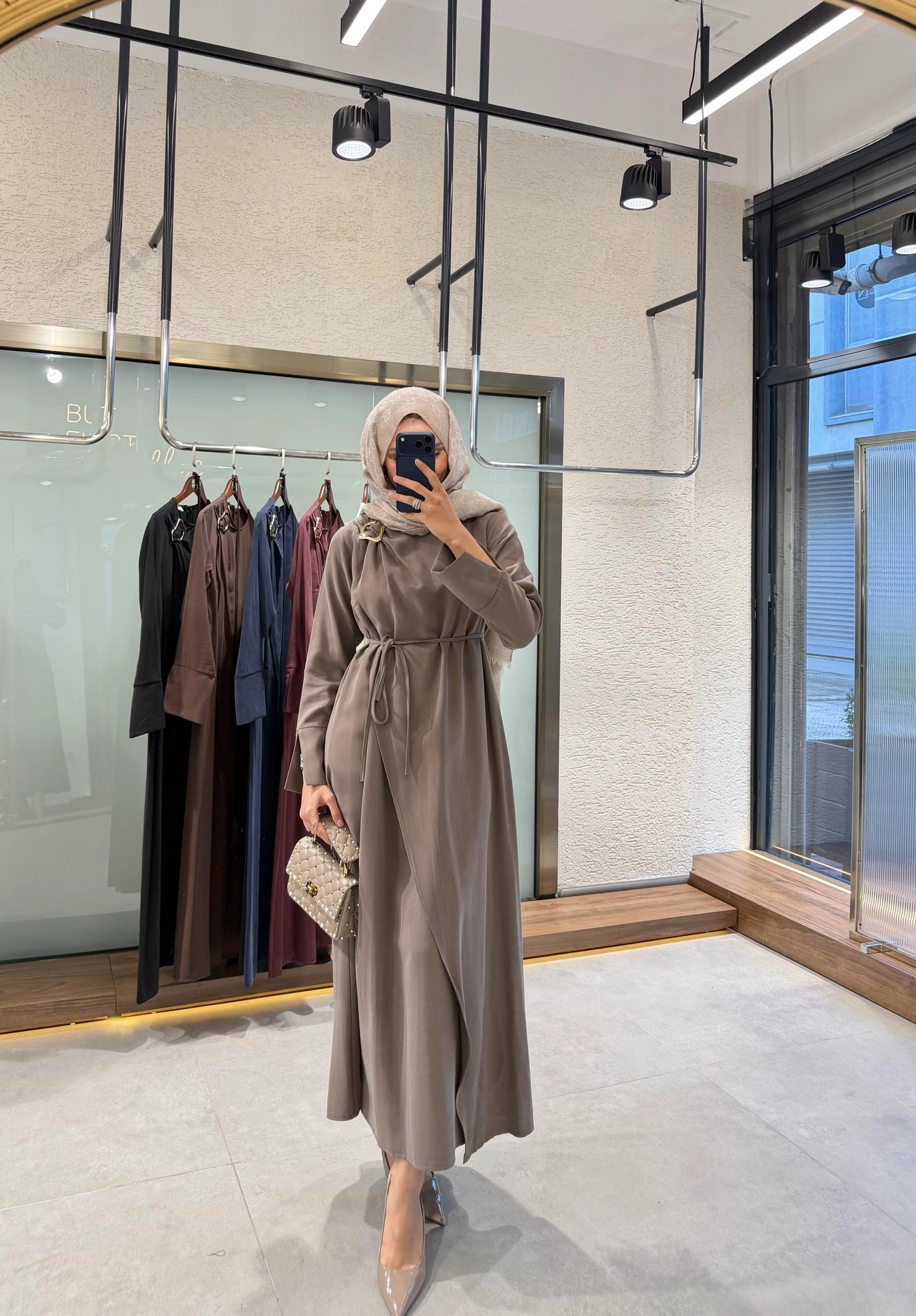 Buckle Detail Dress – Mink