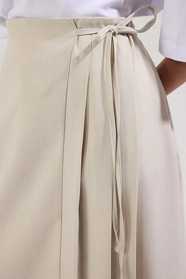 Stone Pleat-Detail Woven Maxi Skirt