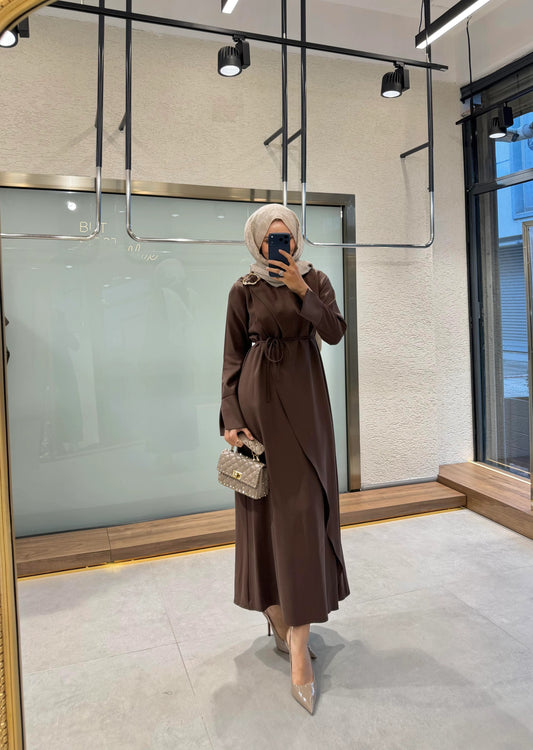 Buckle Detail Dress – Brown