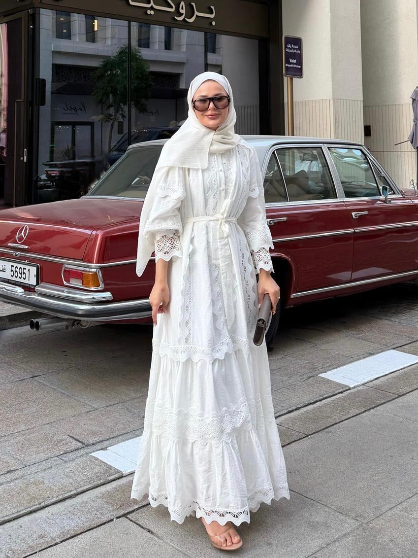 Elegant Ecrou Lace Dress