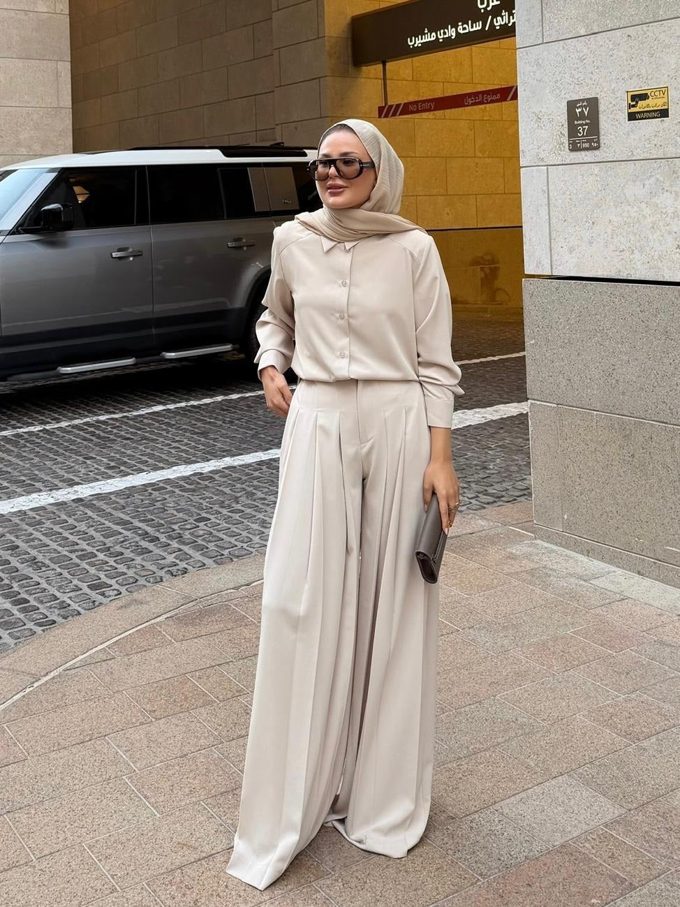 Daphne Pleated Pants Set – Beige