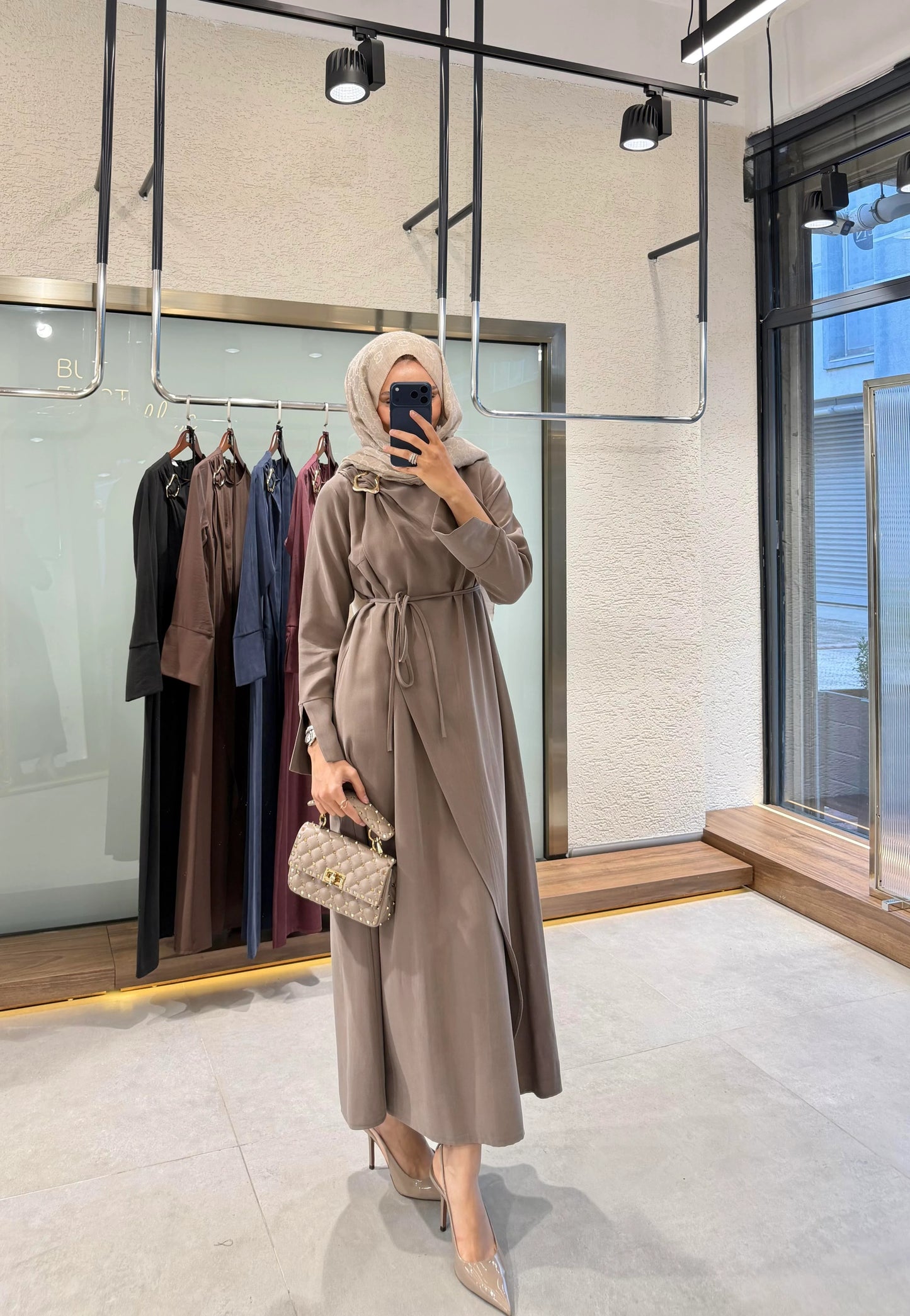 Buckle Detail Dress – Mink