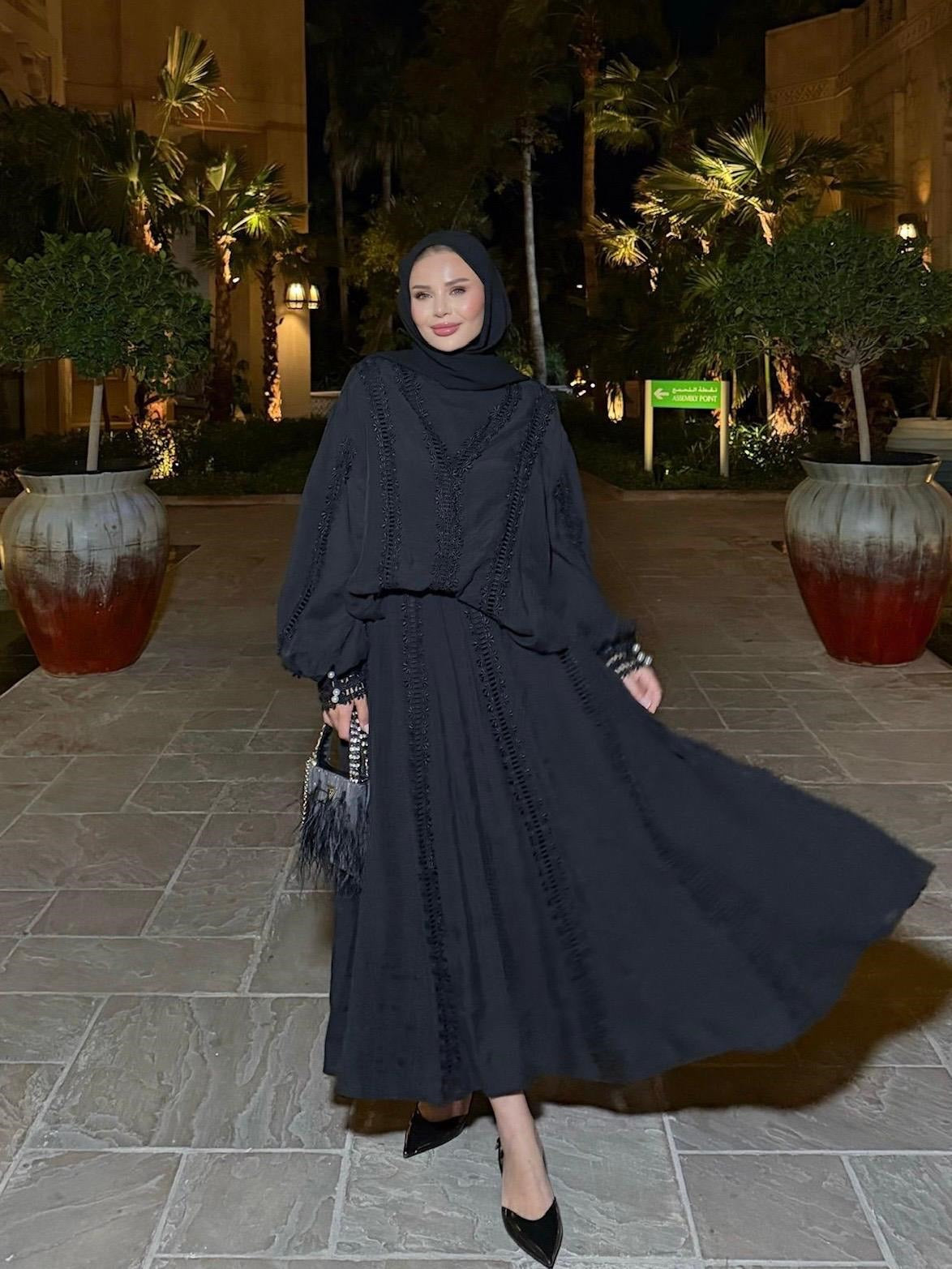 Lace Trim V-Neck Oversized Top & Flared Maxi Skirt Co-ord Set - Black