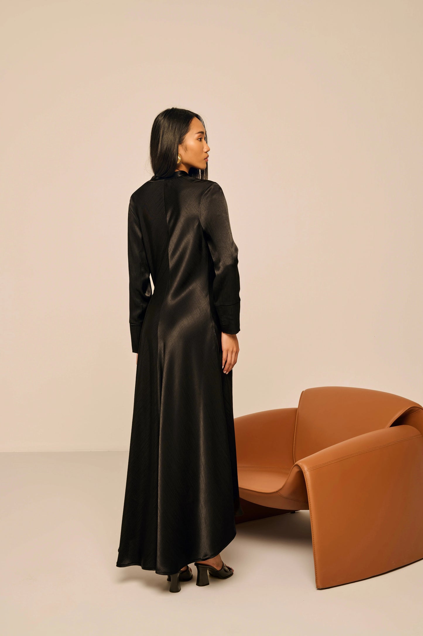 Asymmetric Shoulder Viscose Dress – Black