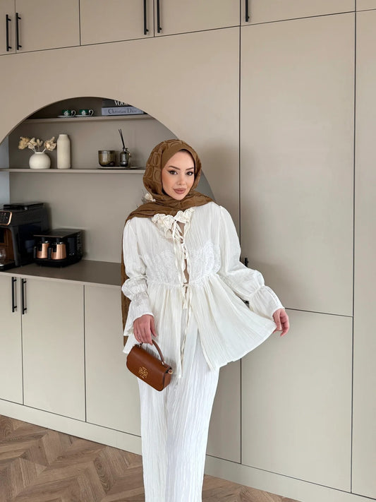 Nada Lace Detail Two-Piece Set – Off White