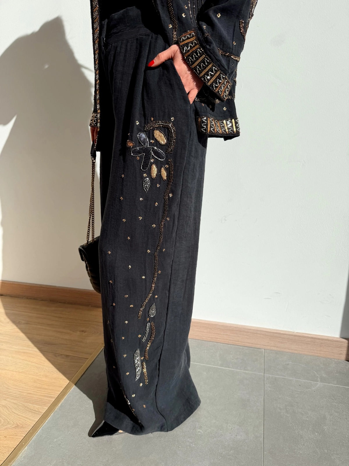 Limited Collection Embroidered Kimono & Pants Two-Piece Set – Black