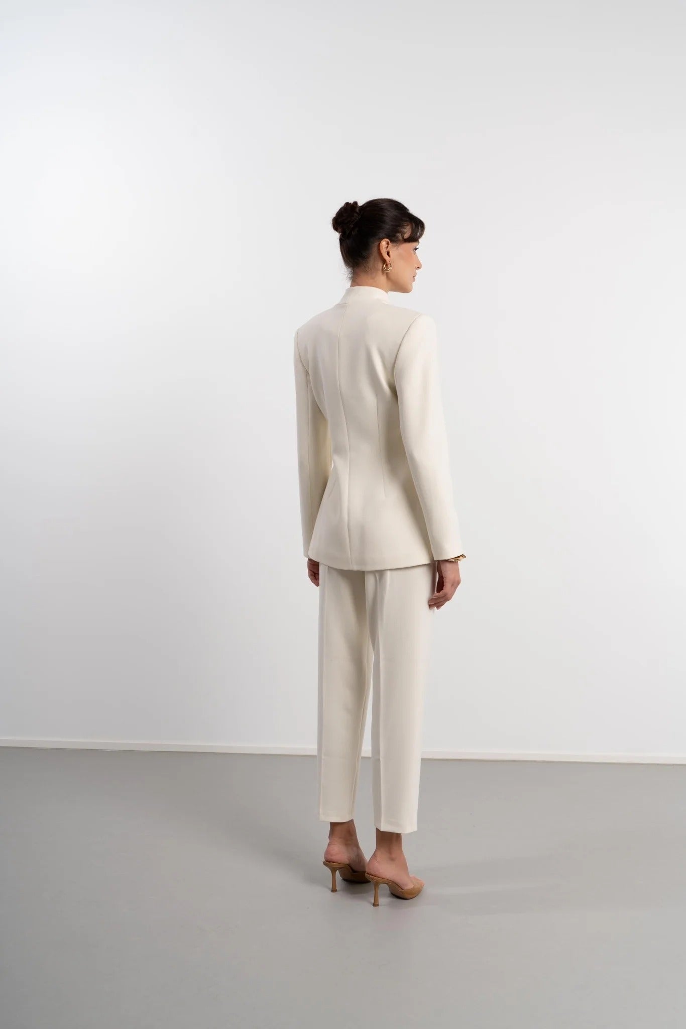 Gold-Accent Premium Collar Jacket – Gold