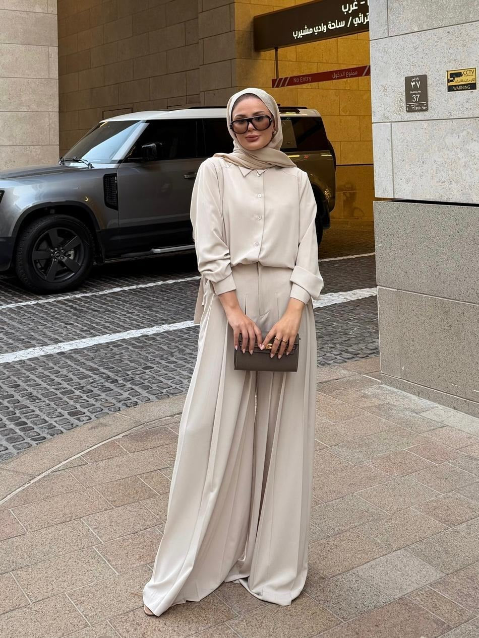 Daphne Pleated Pants Set – Beige