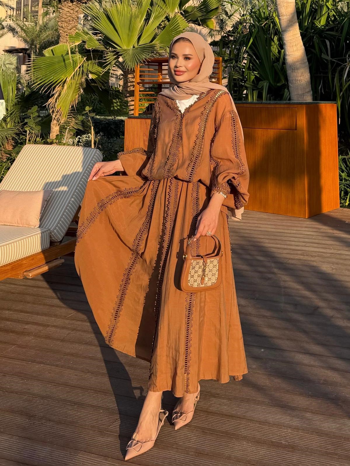 Lace Broderie Skirt Set – Camel