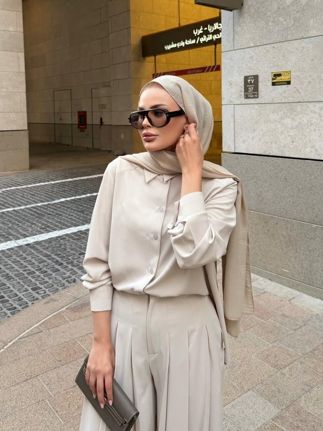 Daphne Pleated Pants Set – Beige