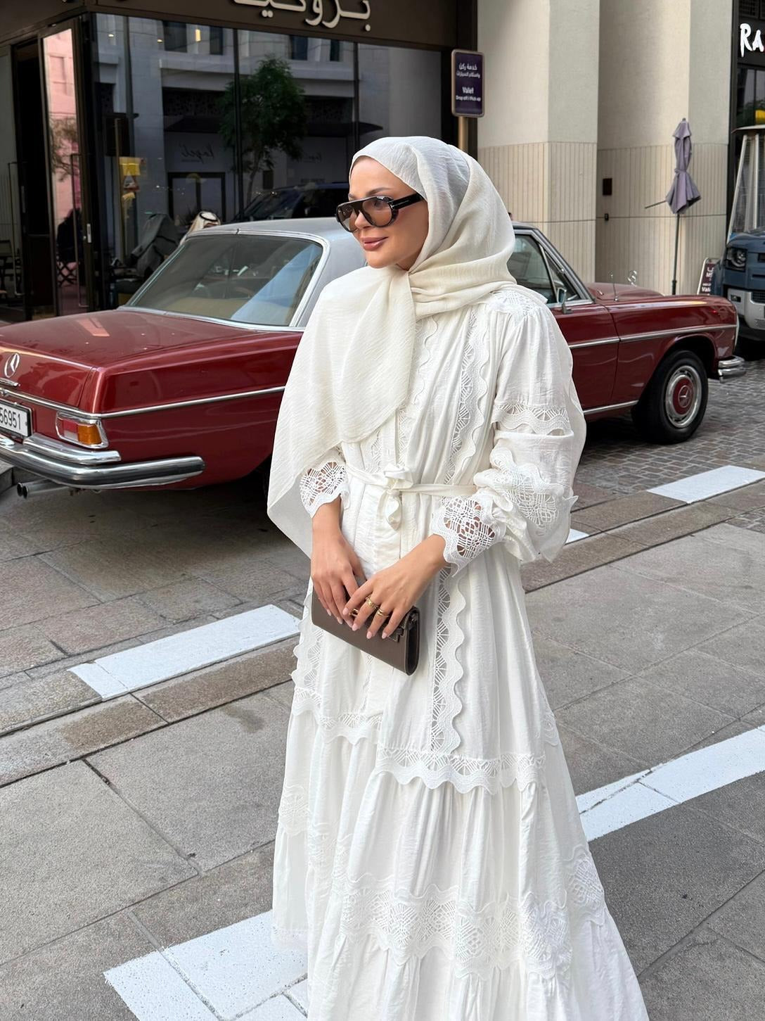 Elegant Ecrou Lace Dress